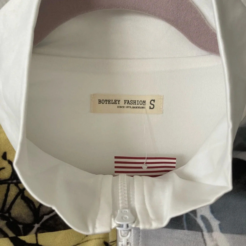 White Nature Printed Lightweight Jacket Fully Lined Summer Small - Picture 4 of 5